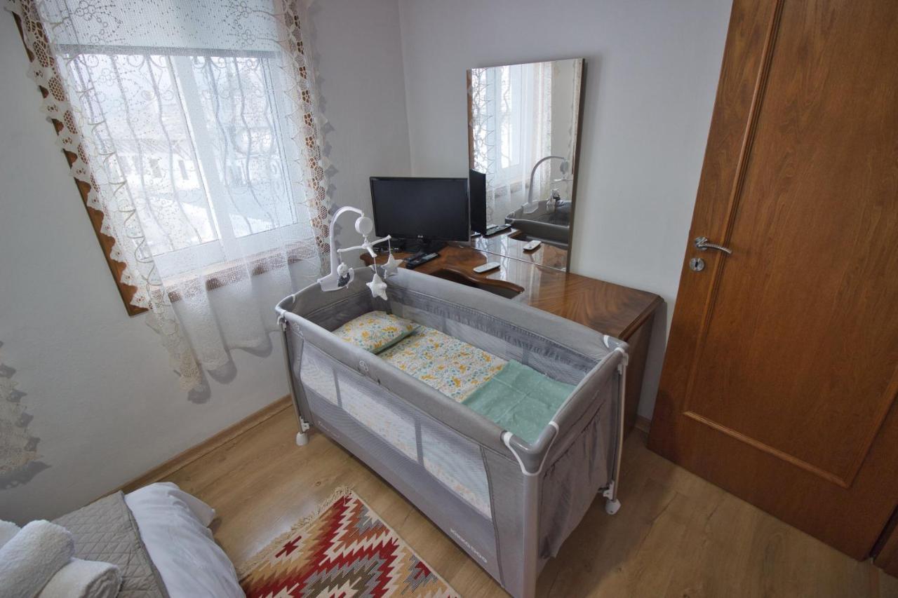 GjirokastërEmblematic House 3公寓 外观 照片