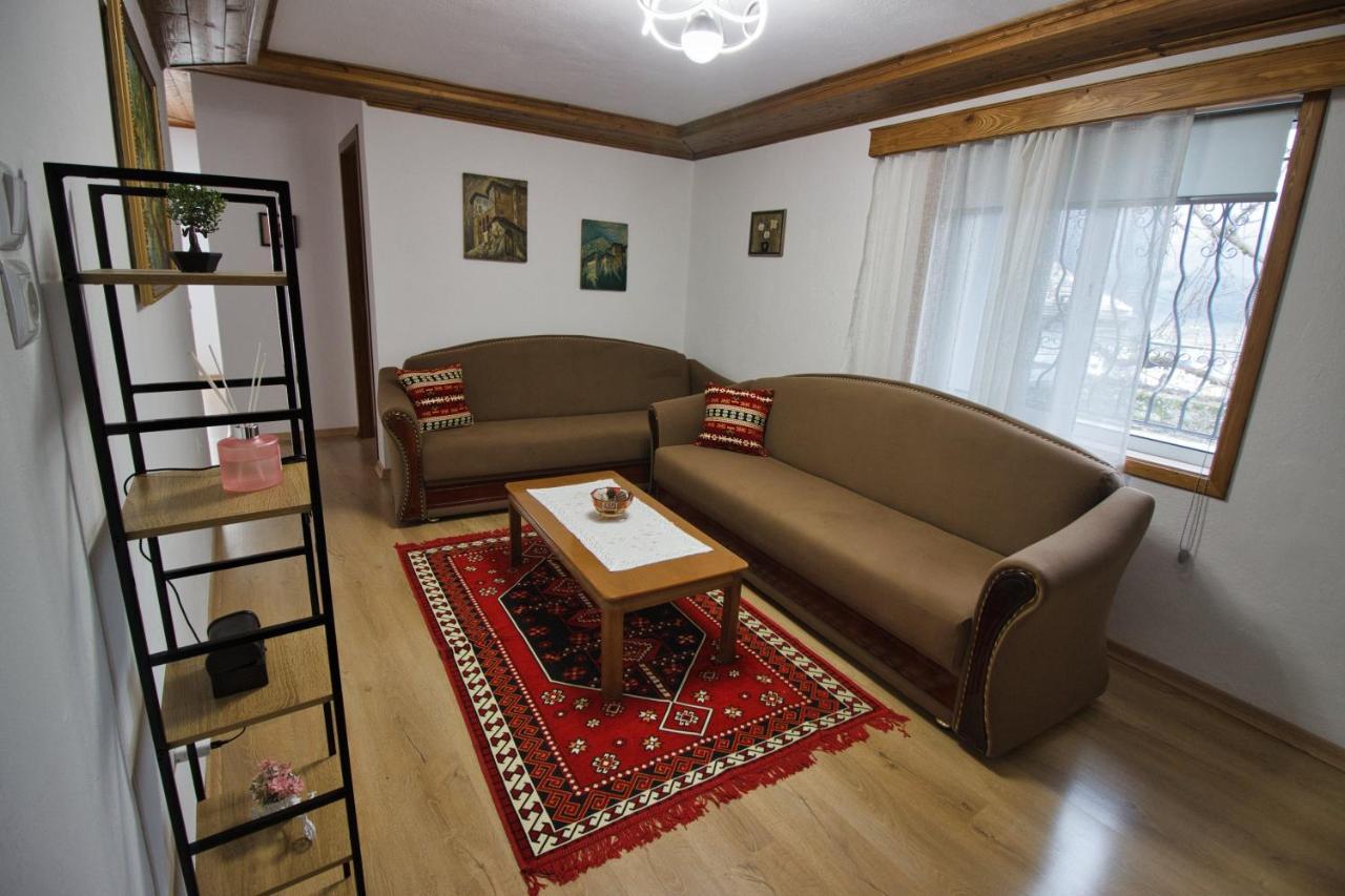 GjirokastërEmblematic House 3公寓 外观 照片
