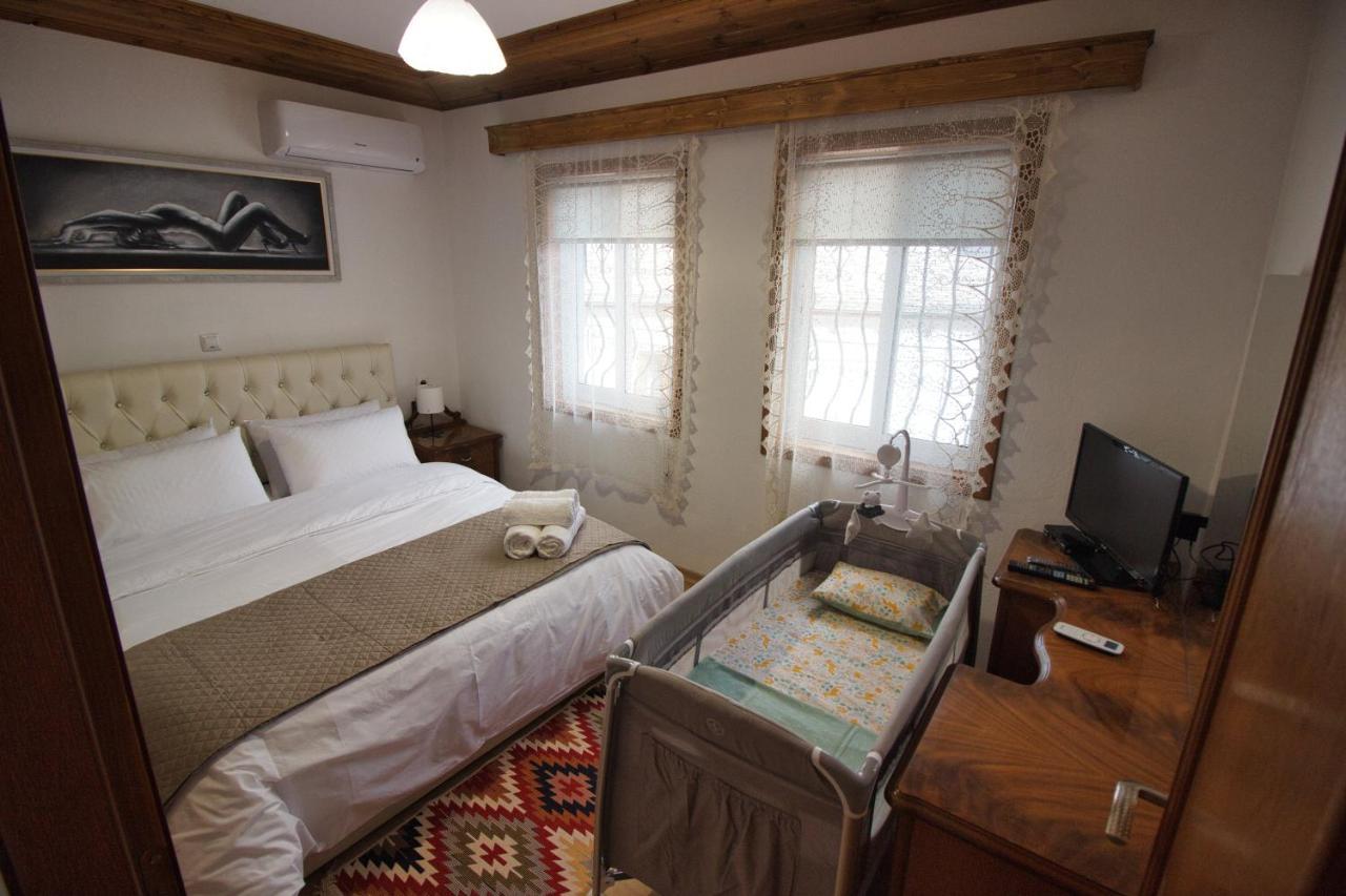 GjirokastërEmblematic House 3公寓 外观 照片