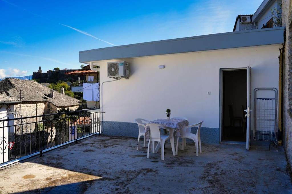 GjirokastërEmblematic House 3公寓 外观 照片