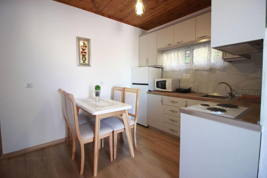 GjirokastërEmblematic House 3公寓 外观 照片