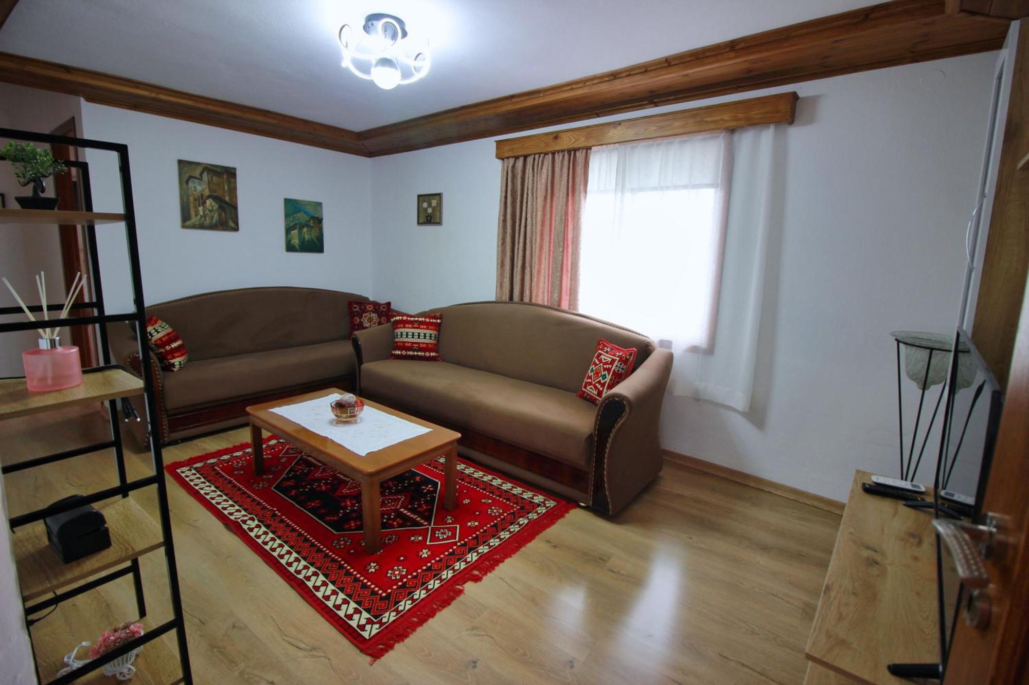 GjirokastërEmblematic House 3公寓 外观 照片