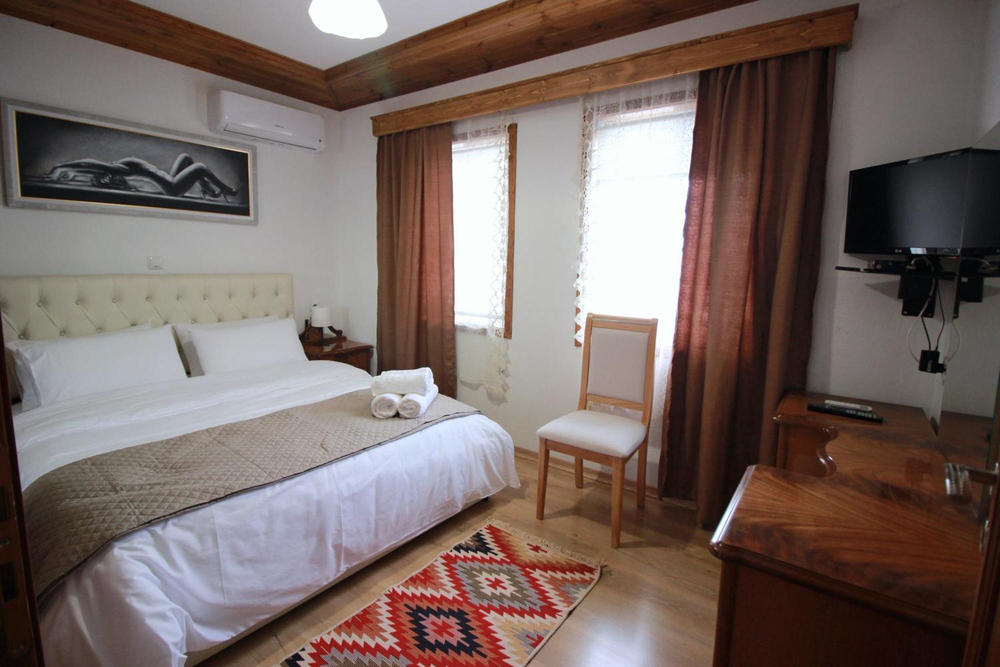 GjirokastërEmblematic House 3公寓 外观 照片